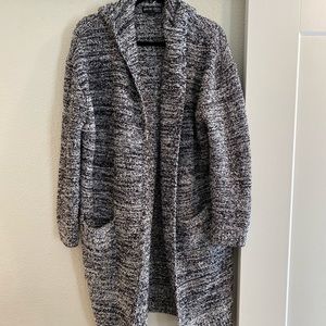Like new barefoot dreams hooded cardigan